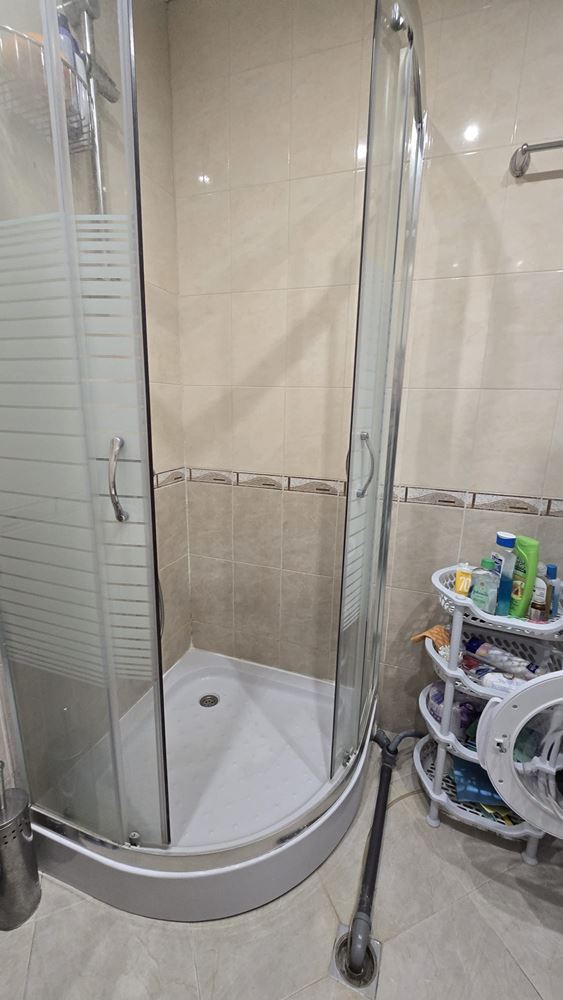 Zweizimmerwohnung mit Poolblick in Sveti Vlas – nur wenige Meter vom Meer entfernt