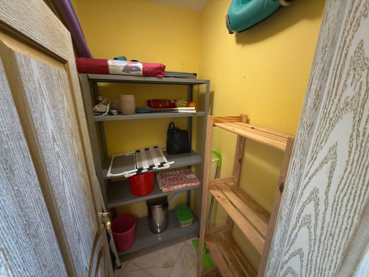 Drei-Zimmer-Wohnung mit Meerblick, 200 Meter vom Strand entfernt in Pomorie