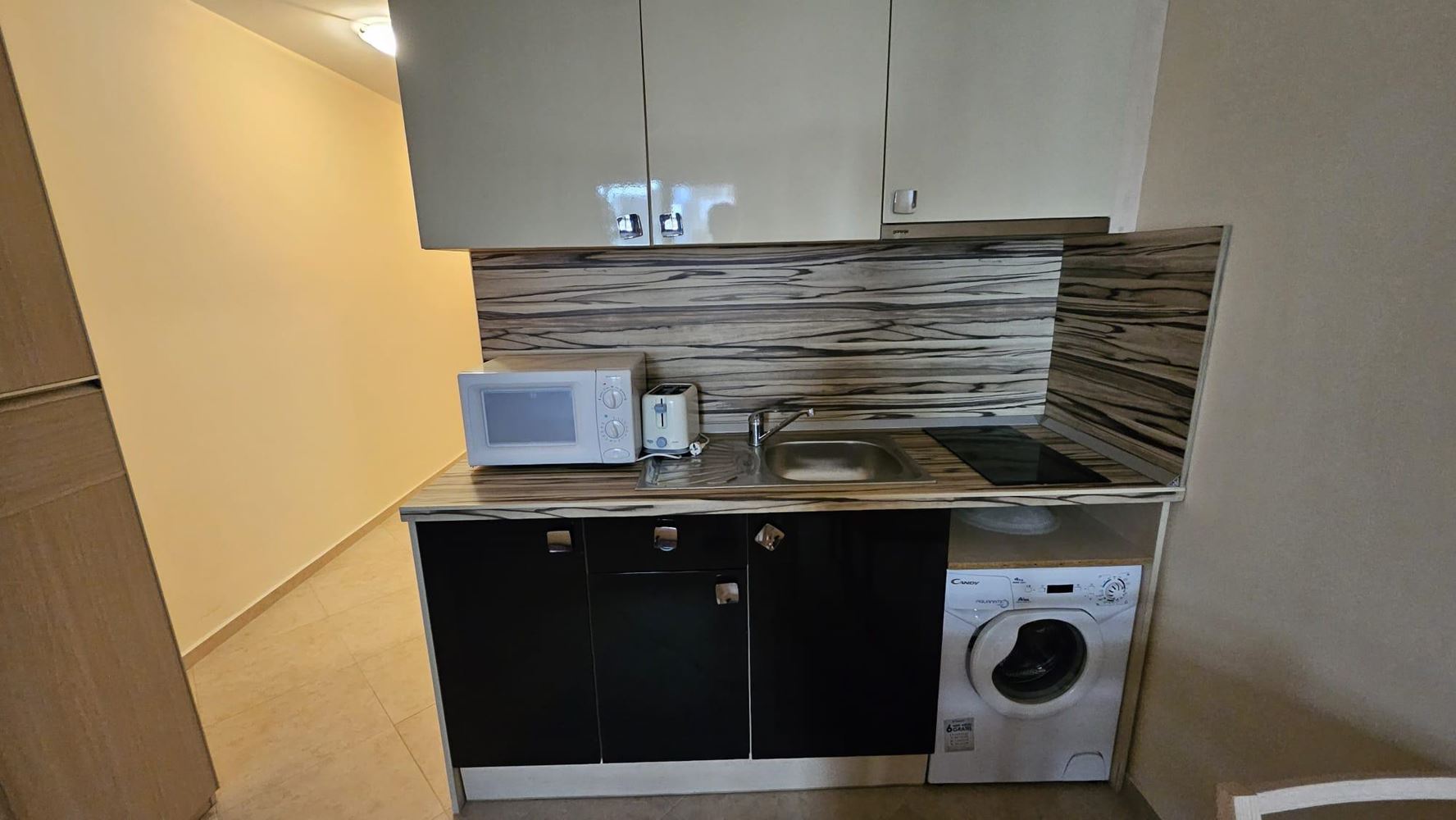 Geräumige Drei-Zimmer-Wohnung mit ausgezeichnetem Potenzial in Sonnenstrand – 110 m² Komfort und Funktionalität