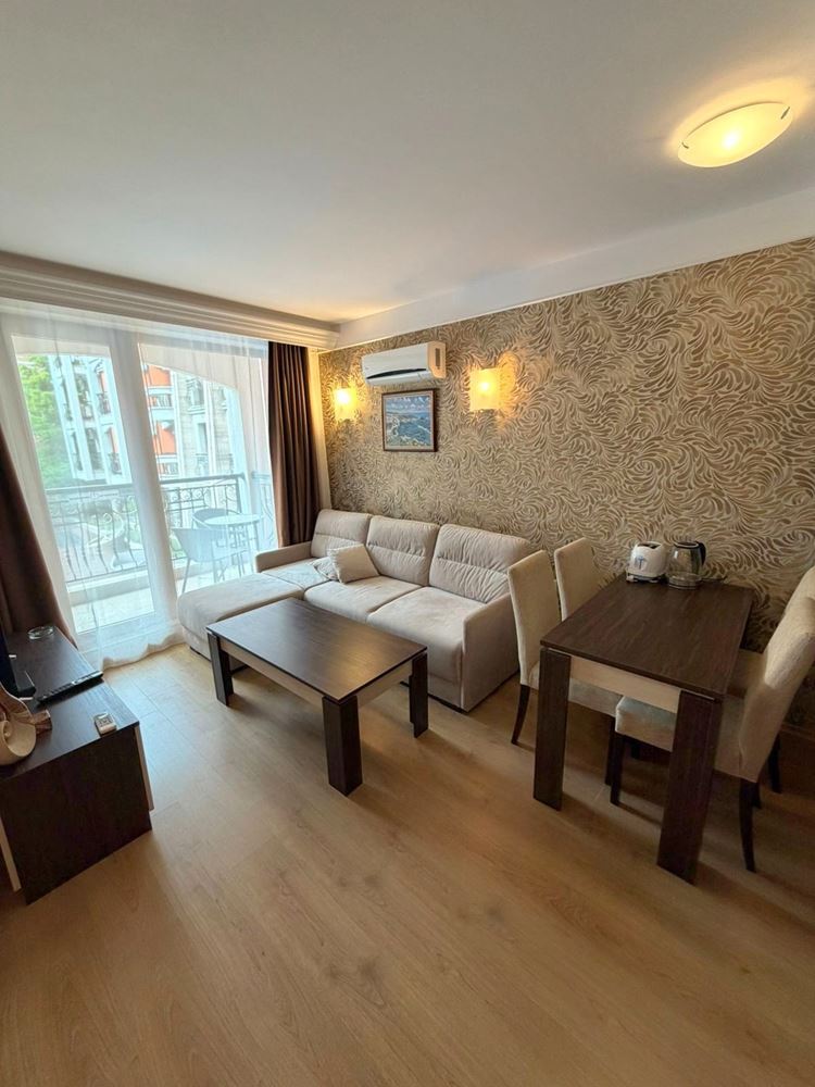 Zweizimmerwohnung mit Poolblick in einer ganzjährig geöffneten Anlage im Herzen von Sunny Beach