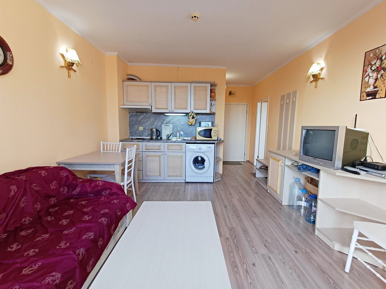 Elegante 2-Zimmer-Wohnung nur 100 Meter vom Strand in einer prestigeträchtigen Anlage in Sonnenstrand