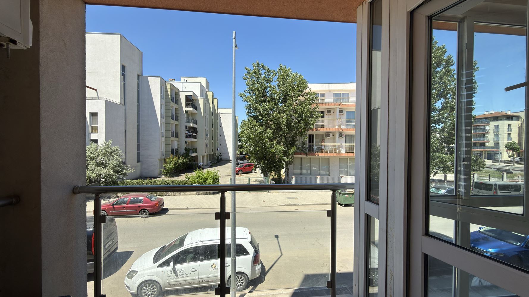 Zweizimmerwohnung 400 m vom Meer entfernt in Sonnenstrand – eine ausgezeichnete Investition und ein wunderbarer Ort für den Urlaub