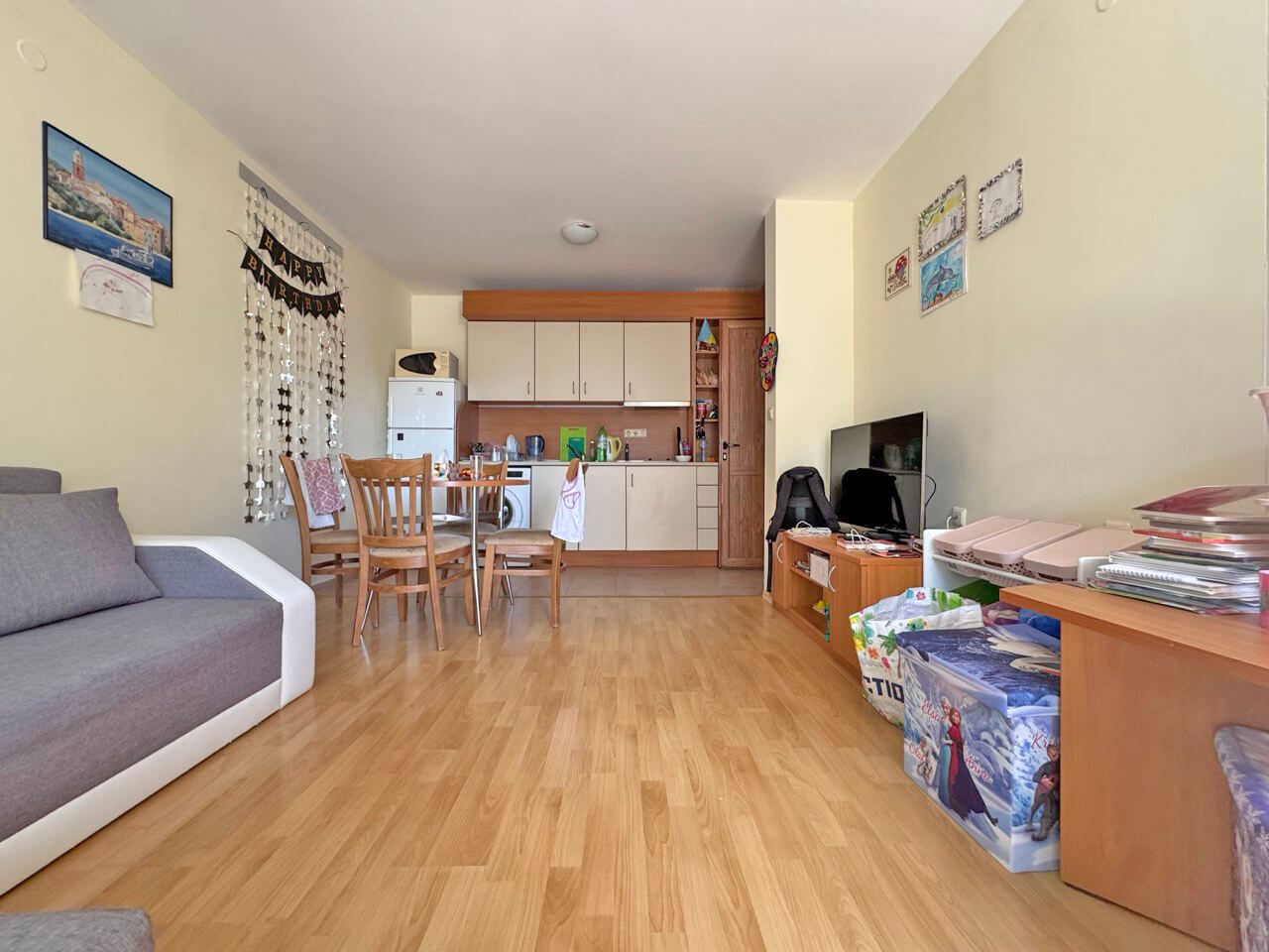 Drei-Zimmer-Wohnung in Sonnenstrand – hervorragende Lage am Meer, Komfort und vollständige Bezugsfertigkeit