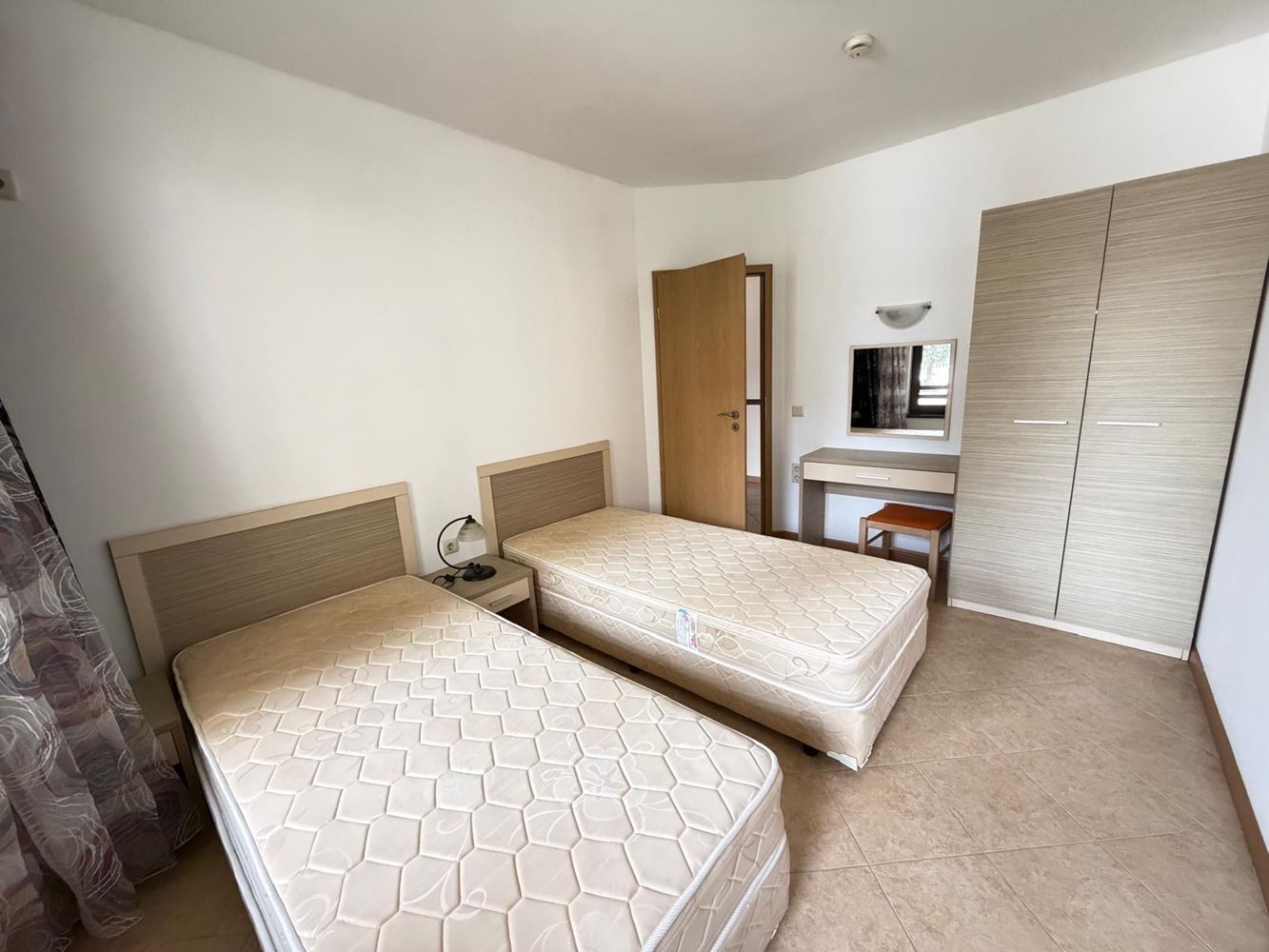 Geräumige Zwei-Zimmer-Wohnung mit direktem Zugang zum eigenen Garten in Sunny Beach – Komfort, Luxus und Gemütlichkeit