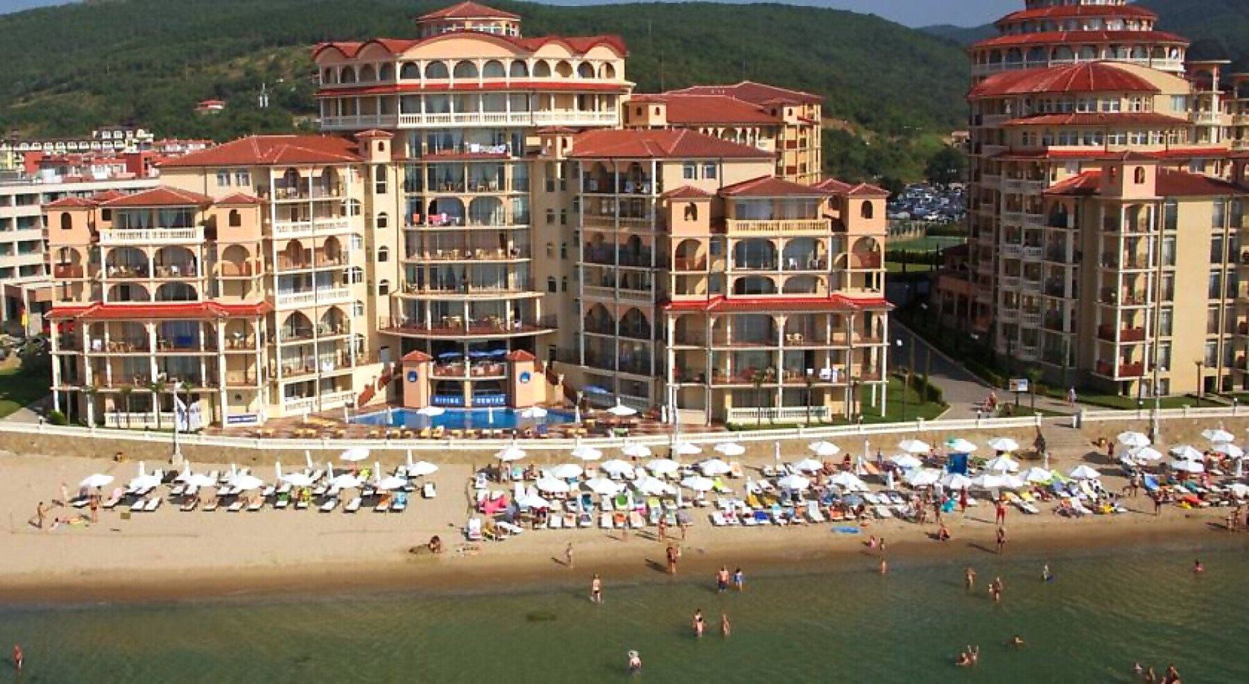 Wohnung mit einem Schlafzimmer und atemberaubendem Panoramablick auf das Meer in erster Meereslinie in Elenite