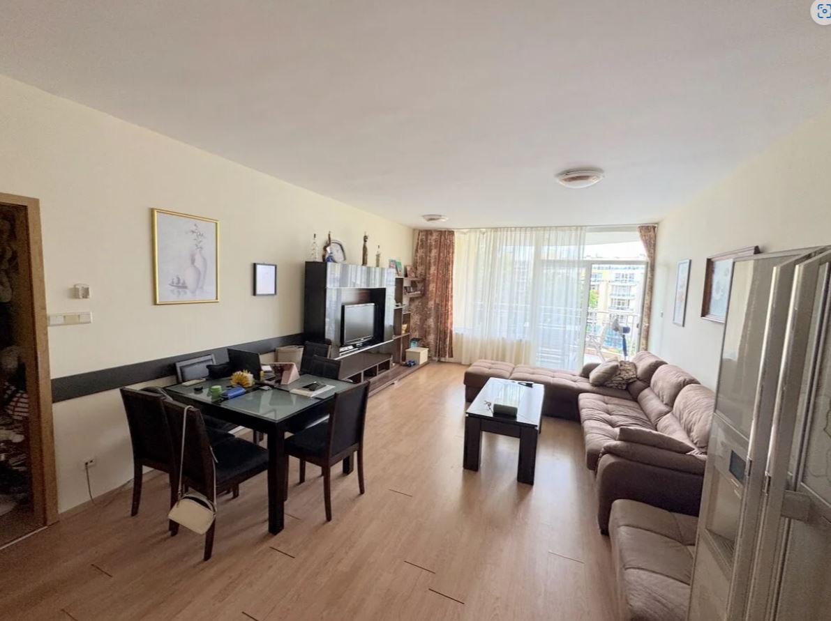 Wohnung mit zwei Schlafzimmern in erster Meereslinie in Ravda – Panoramablick auf das Meer und prestigeträchtige Lage