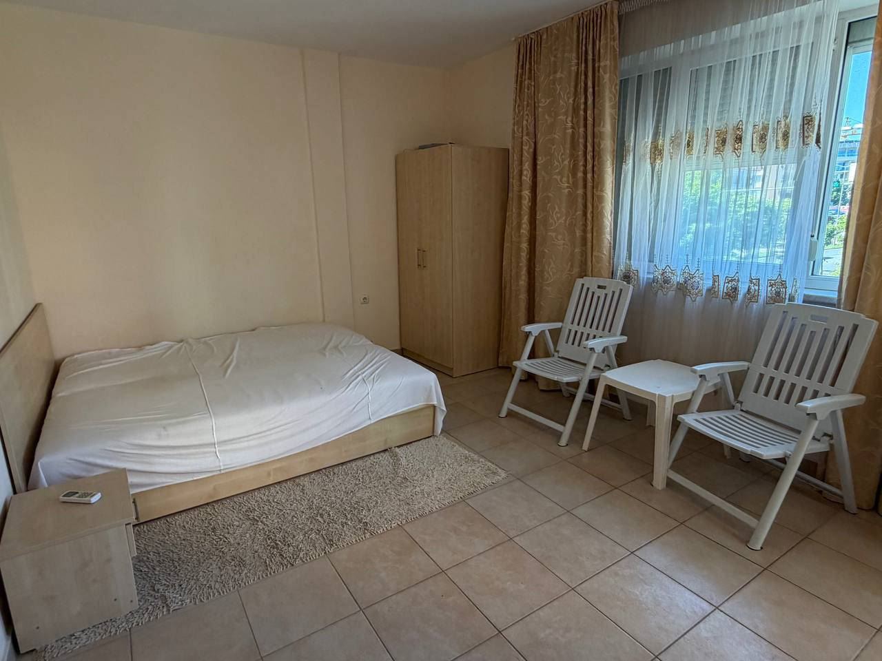 Geräumige Drei-Zimmer-Wohnung 200 m vom Strand in Sonnenstrand – mit niedrigen Instandhaltungskosten