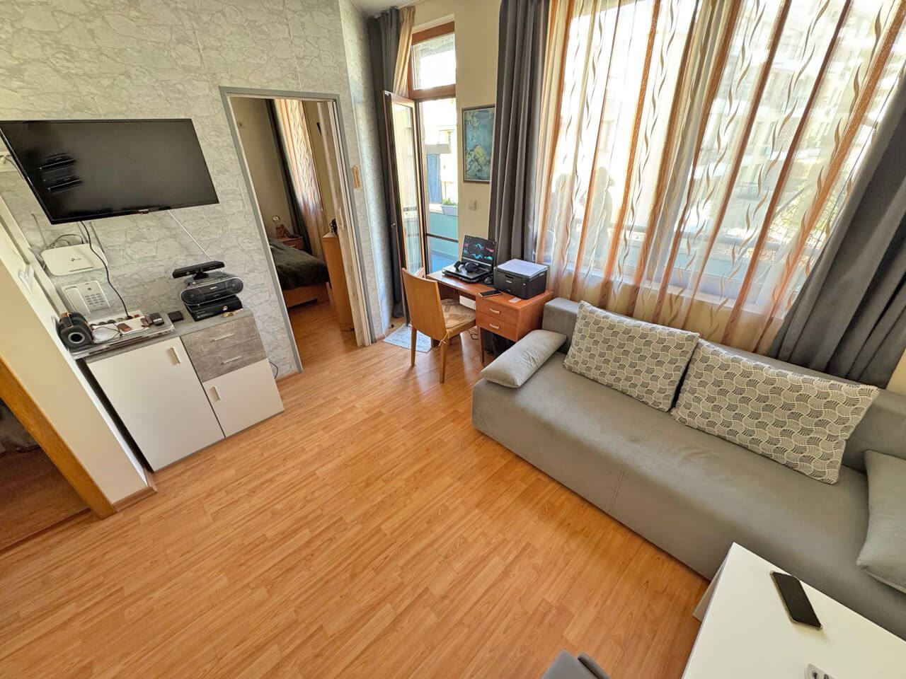 2-Zimmer-Wohnung in einem Komplex mit maritimer Atmosphäre in erster Meereslinie in Sweti Wlas