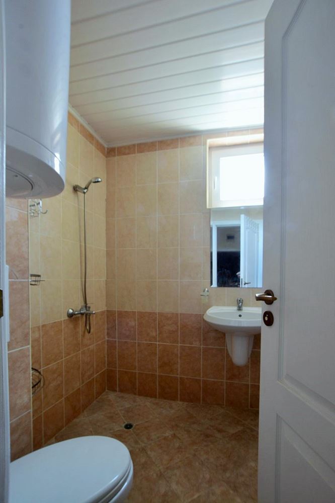 Wirtschaftliches Studio in ruhiger Lage nahe Sonnenstrand – Hervorragende Investition