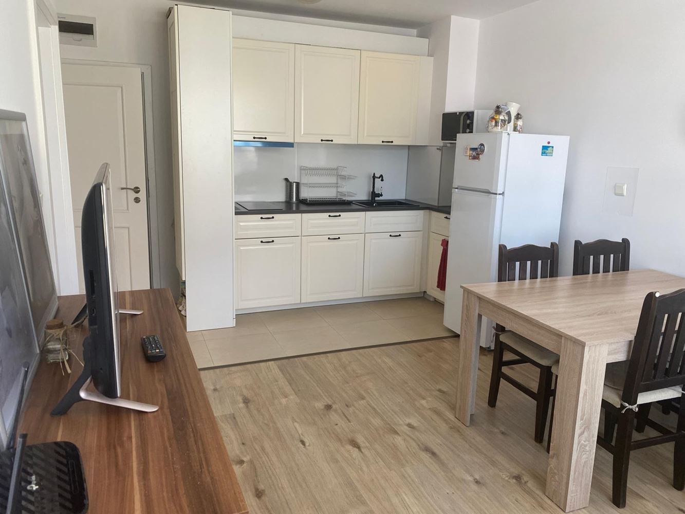 Zweizimmerwohnung in Pomorie – einzigartige Anlage mit niedrigen Betriebskosten und ausgezeichneter Lage nahe dem Meer