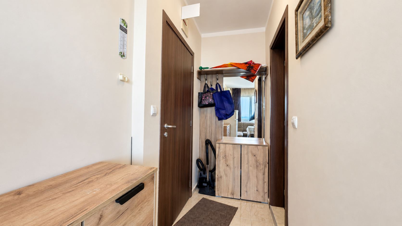 Gemütliche kleine Zwei-Zimmer-Wohnung in einer Anlage mit Swimmingpool und 24-Stunden-Sicherheitsdienst