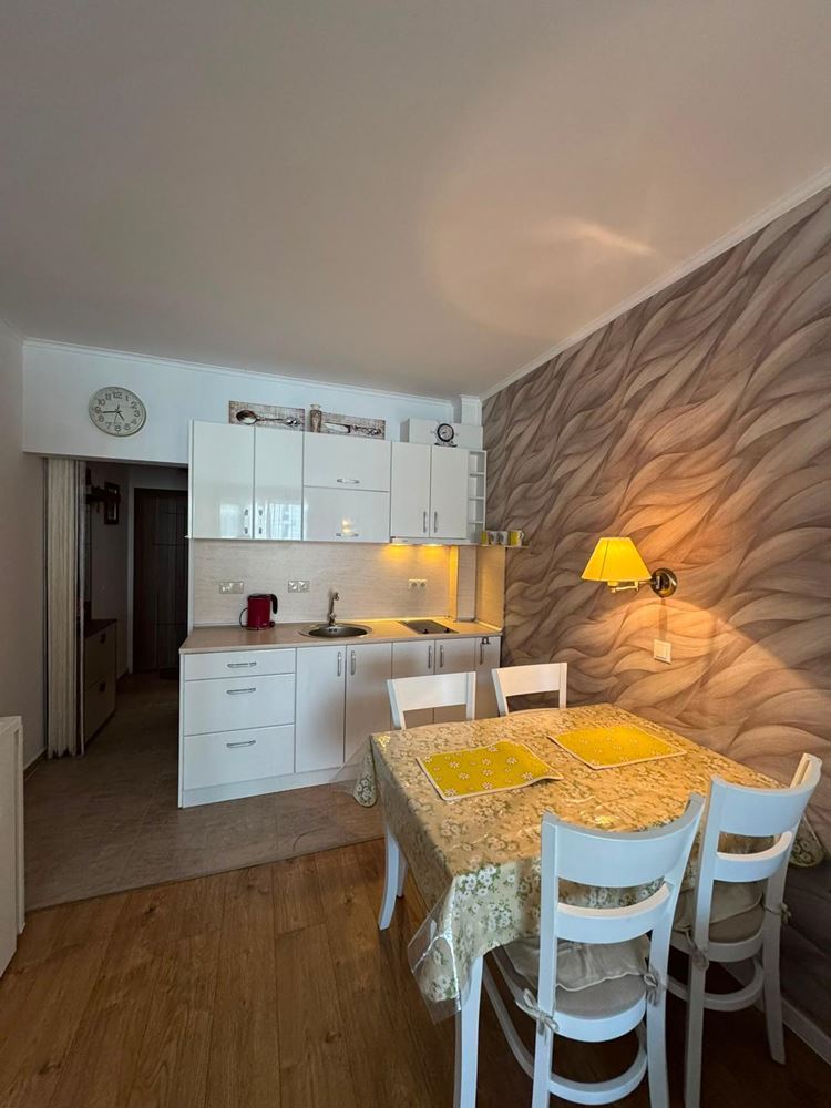 Wunderschönes Studio in erster Meereslinie in Pomorie mit Meerblick – Gemütlichkeit, Komfort und prestigeträchtige Lage