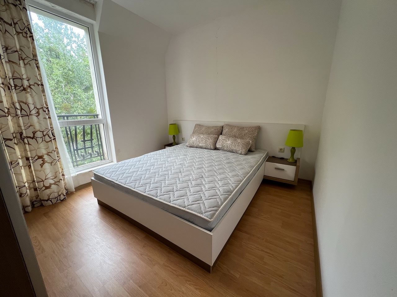Sonnige Wohnung mit einem Schlafzimmer und herrlichem Blick auf den Park in Sonnenstrand