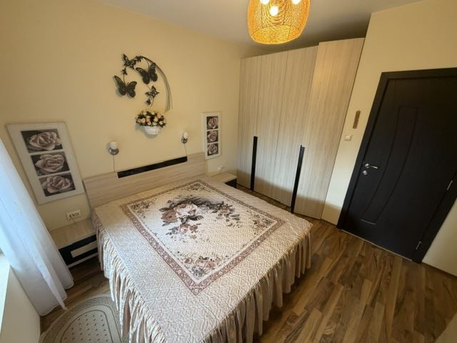 Großzügiges Apartment mit drei Schlafzimmern in Meeresnähe und mit hervorragender Infrastruktur innerhalb der Anlage