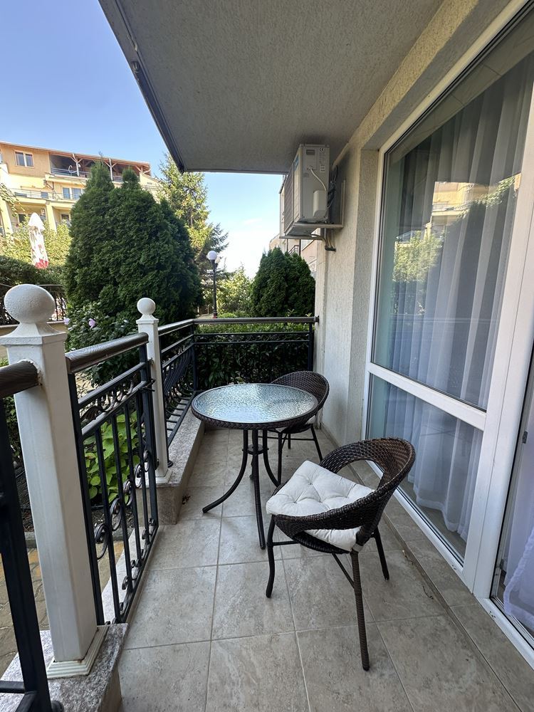 Studio in Sveti Vlas – Ruhe, Grün und hervorragende Lage nahe dem Meer