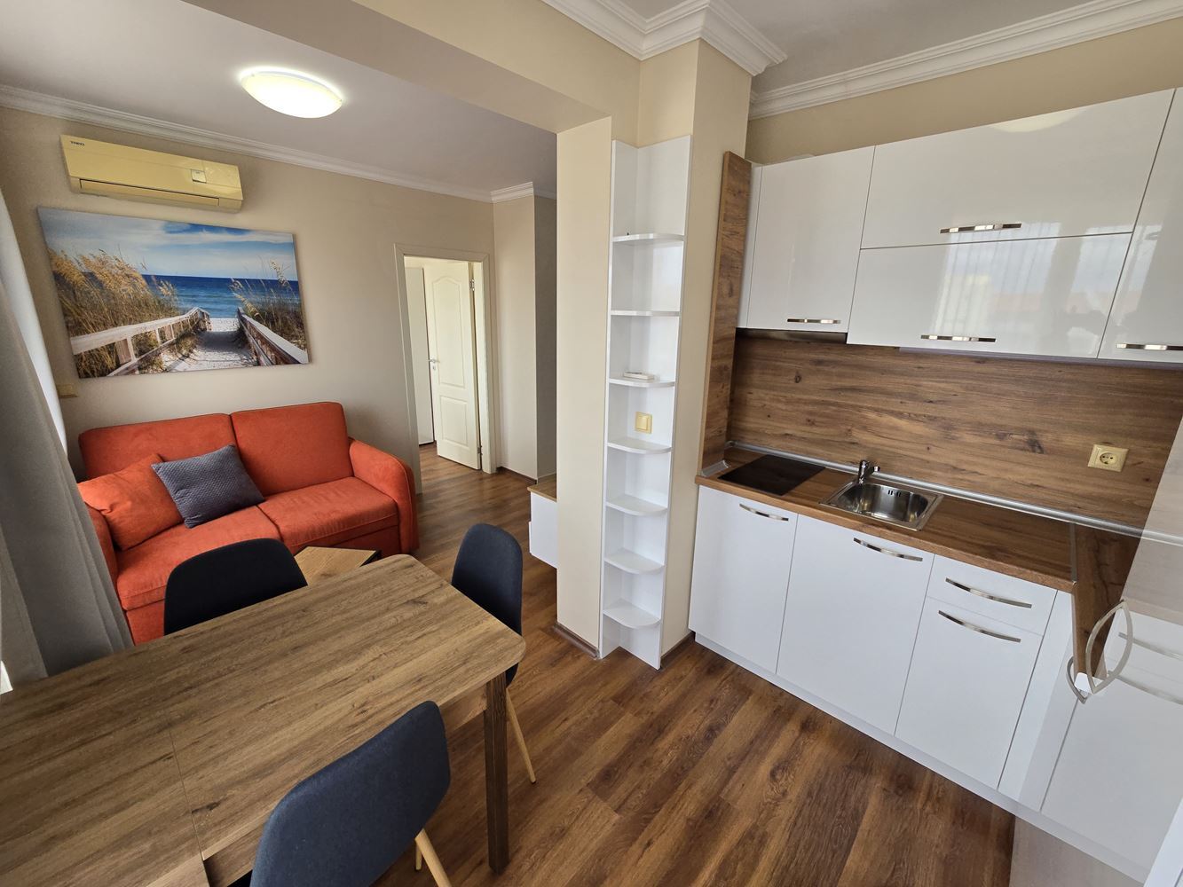 Zweizimmerwohnung in Sonnenstrand – neues luxuriöses Interieur, Panoramablick und hervorragende Investitionsmöglichkeit