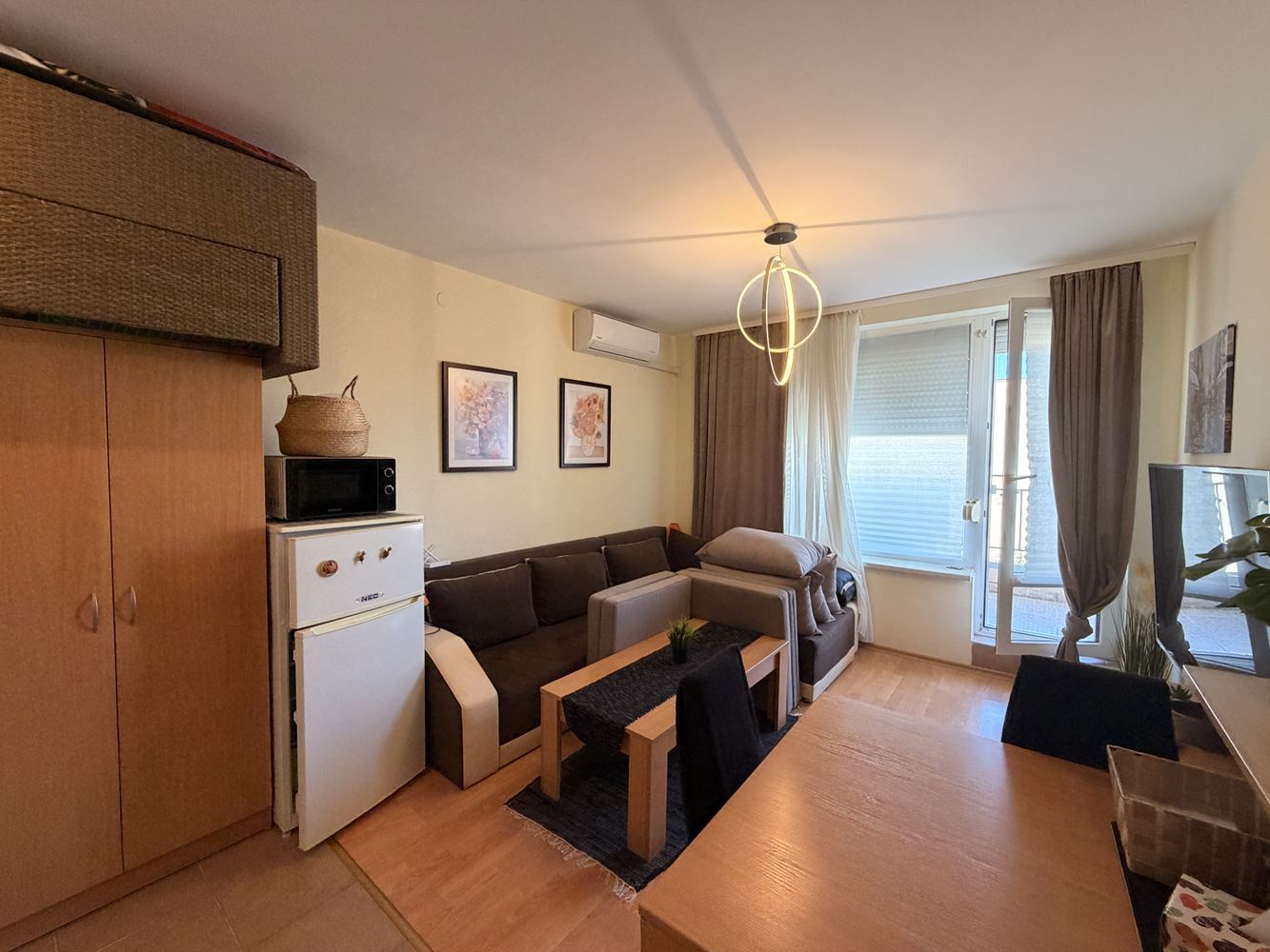 Gemütliche 2-Zimmer-Wohnung in Sonnenstrand – schöner Blick auf den Pool und eine ausgezeichnete Anlage für Erholung und Investition