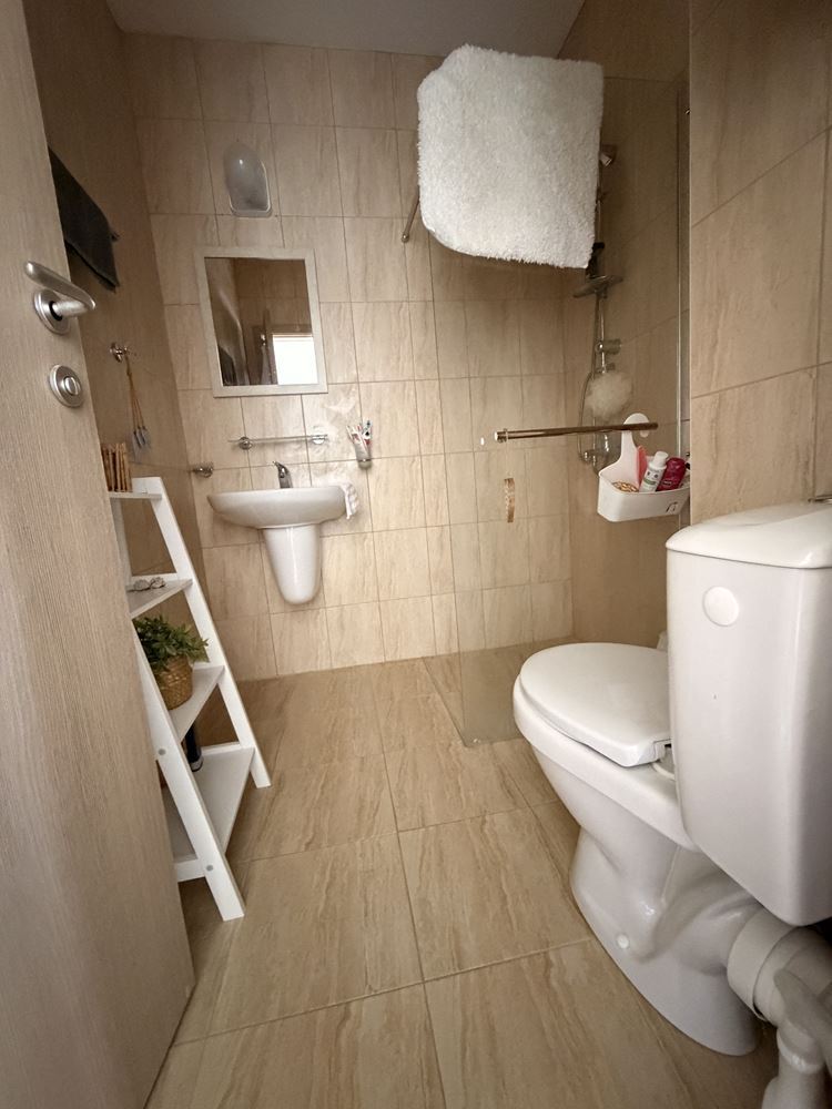 Drei-Zimmer-Wohnung mit Panoramaterrasse am Stadtrand von Sunny Beach – Komfort, Ruhe und Stil