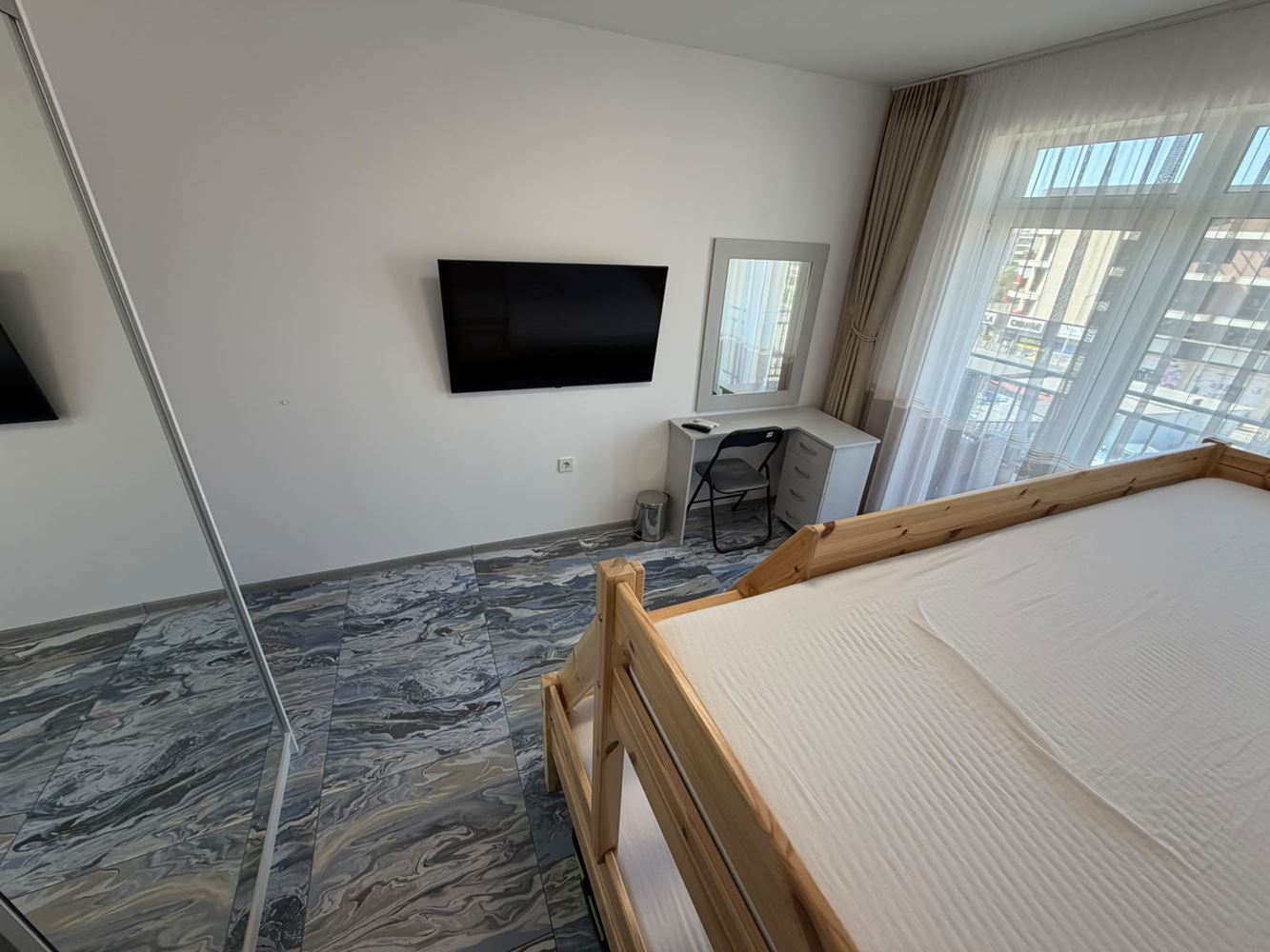 Geräumige 2-Zimmer-Wohnung mit Poolblick in Sonnenstrand – ausgezeichnete Wahl für Familie und Investition