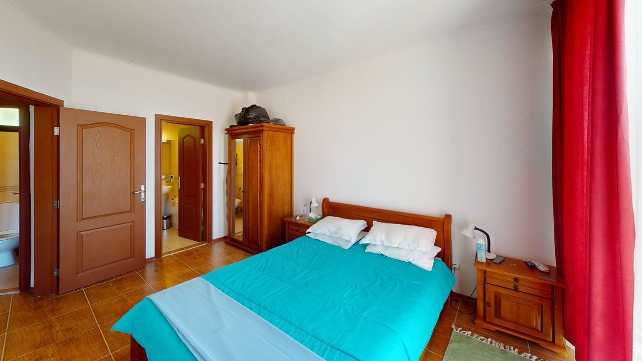 Geräumige Zwei-Zimmer-Wohnung mit Meerblick in der Region Sonnenstrand