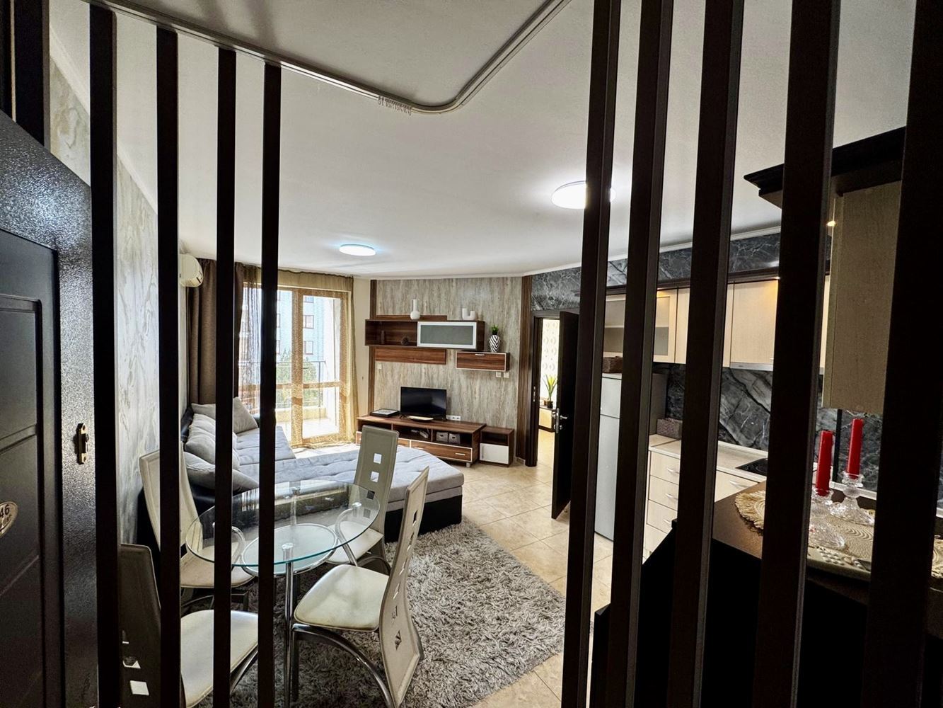 Geräumige Wohnung mit einem Schlafzimmer und Poolblick in Nessebar