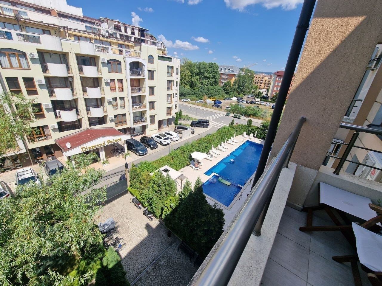 Möbliertes Studio-Apartment in Sonnenstrand mit Pool, Parkplatz und ganzjähriger Sicherheit