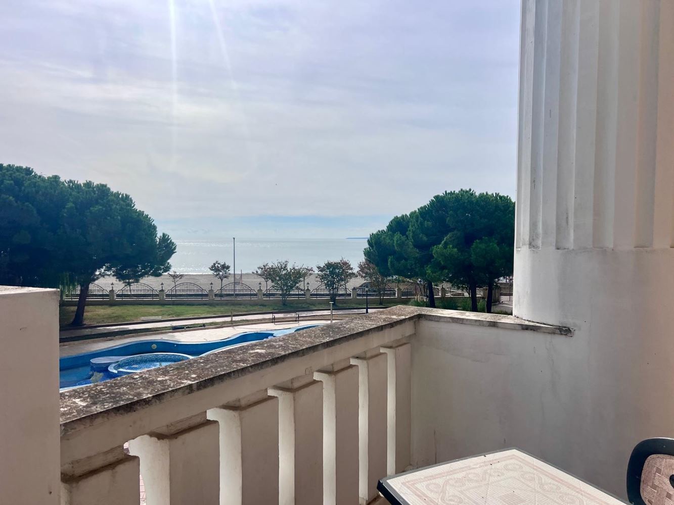 Wohnung in erster Meereslinie mit Meerblick in Pomorie – Luxusurlaub jeden Tag