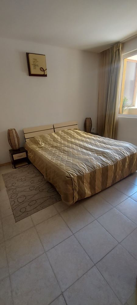 Geräumige Drei-Zimmer-Wohnung in moderner Anlage im Zentrum von Sonnenstrand
