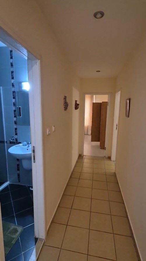 Geräumige 3-Zimmer-Wohnung in Sonnenstrand – komplett möbliert, ausgezeichnete Lage und bereit für eine rentable Investition