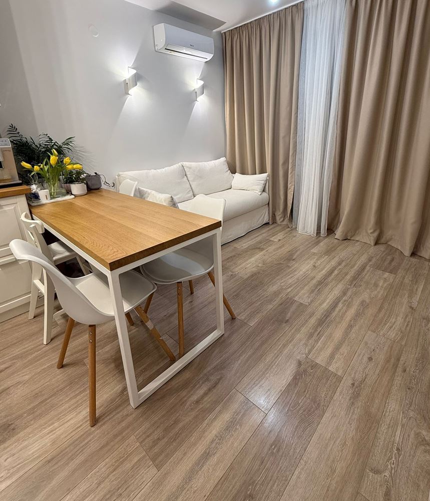 Zwei-Zimmer-Wohnung 100 m vom Meer in Sveti Vlas – hohe Lebensqualität, Ruhe und ausgezeichnete Lage