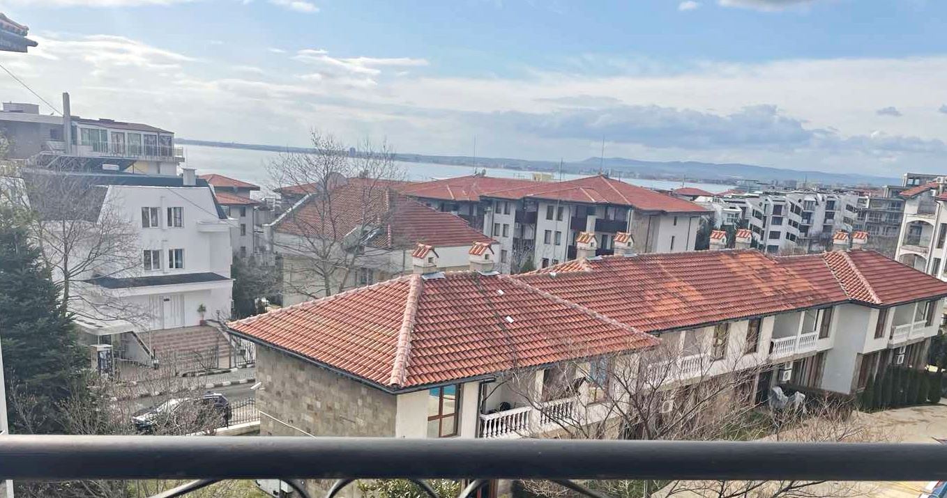 Zweizimmerwohnung mit Panoramameerblick in Sveti Vlas – Stil, Komfort und ausgezeichnete Investition