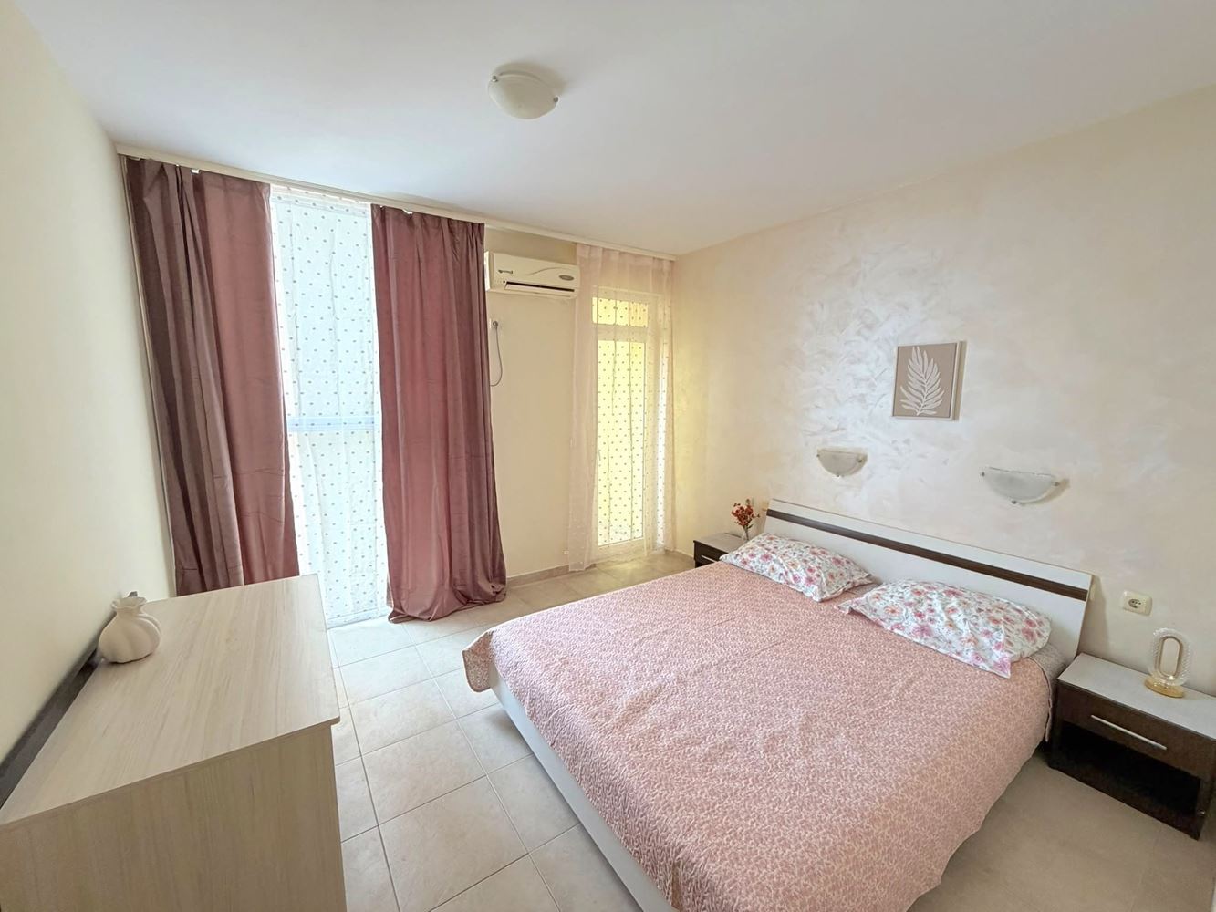 Drei-Zimmer-Wohnung in Sonnenstrand ohne Instandhaltungsgebühr – ausgezeichnete Lage, attraktive Investition