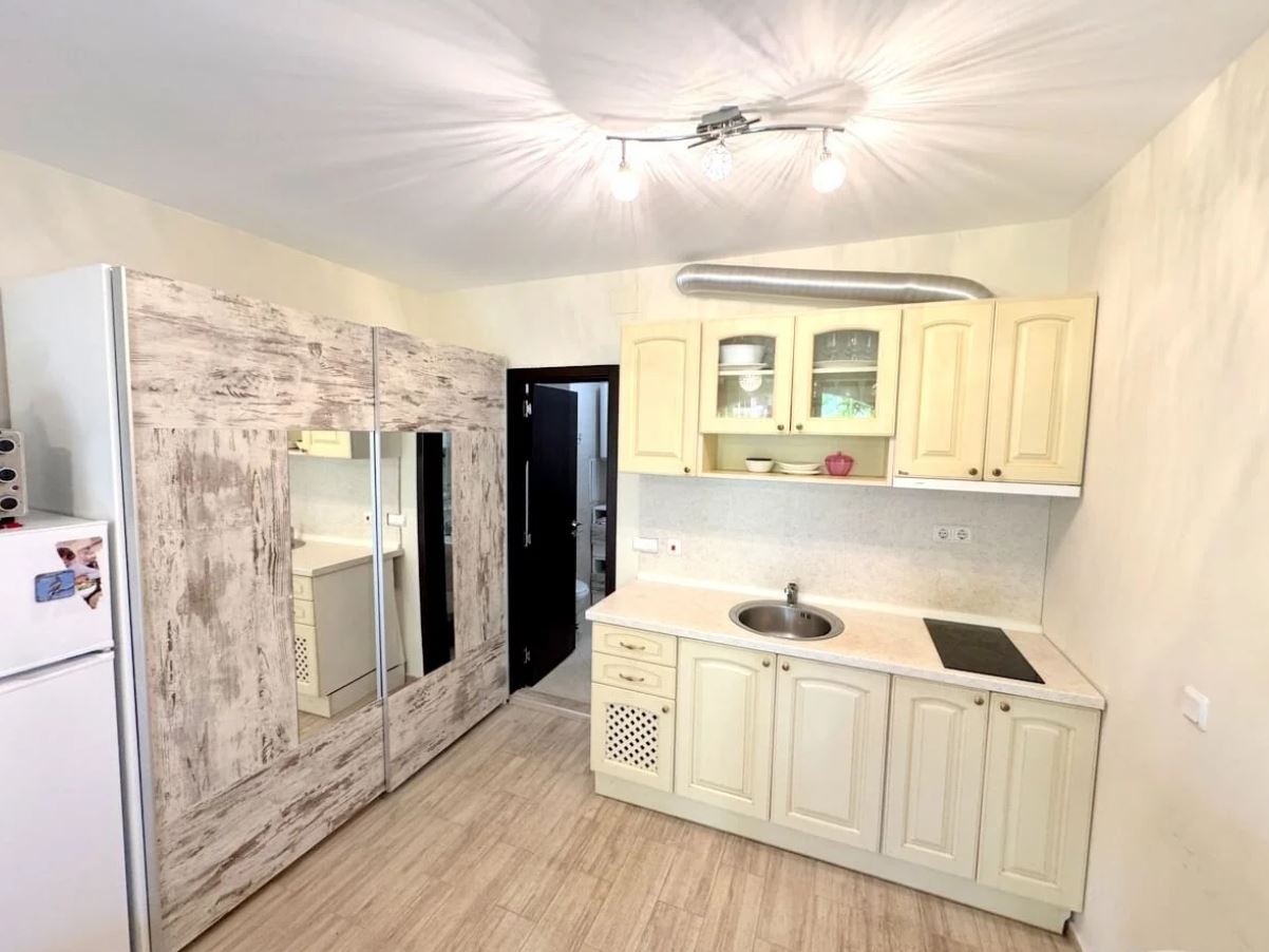 Stilvolles Studio mit Zugang zum Innenhof in einer luxuriösen Wohnanlage in Sonnenstrand
