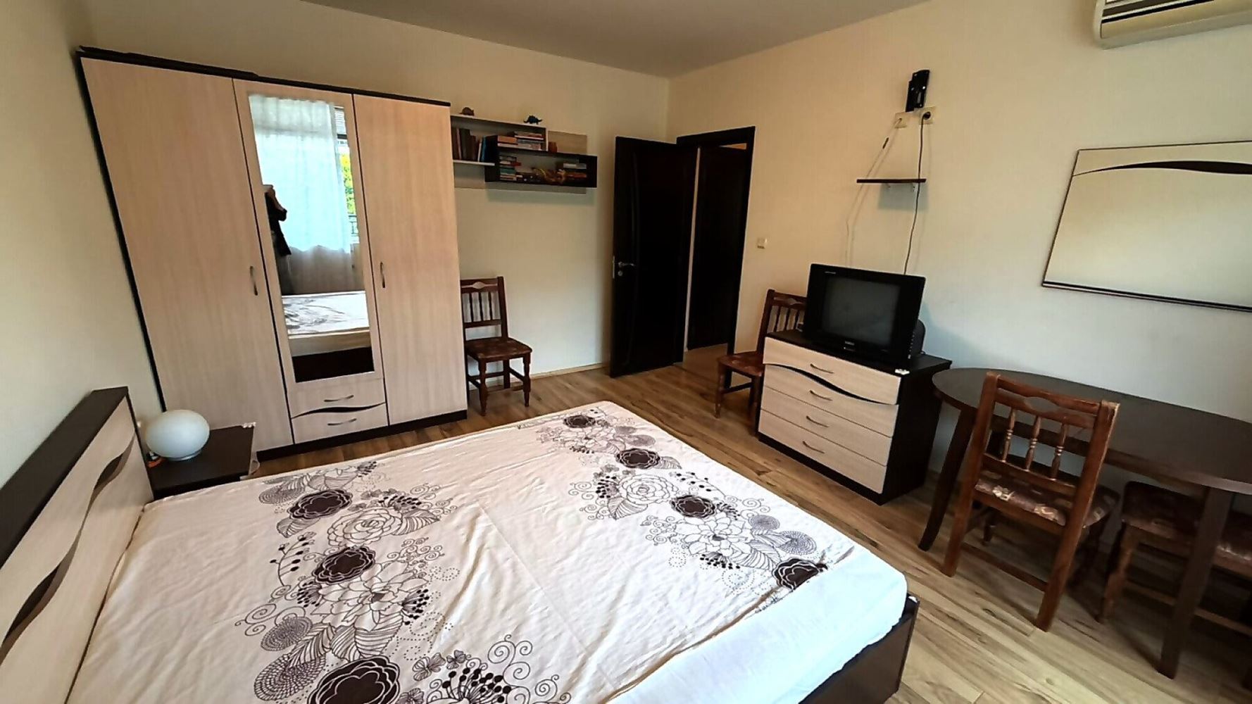 Großzügige Zweizimmerwohnung mit zwei Terrassen in Sveti Vlas – vollständig möbliert und sofort bezugsfertig