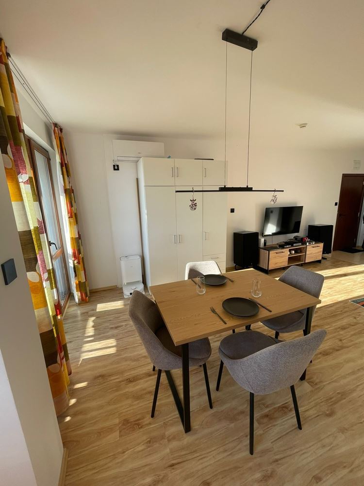 Stilvolles Studio mit moderner Ausstattung und teilweisem Meerblick in Sonnenstrand