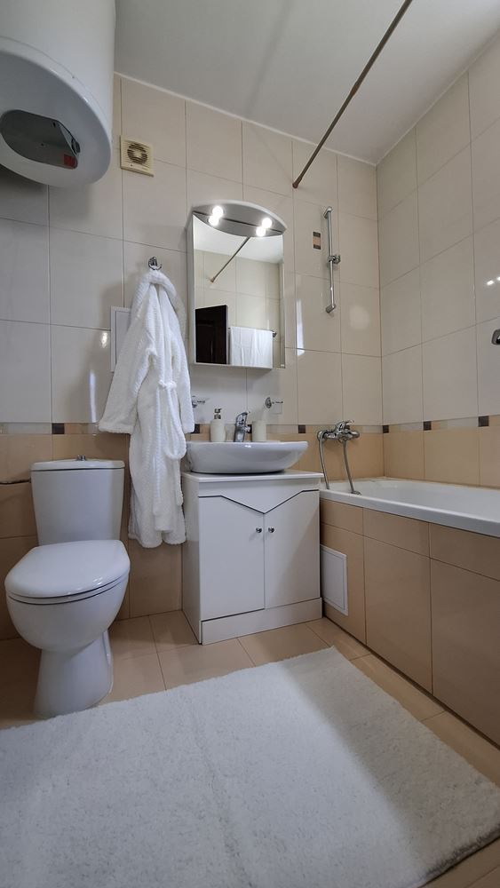 Luxuriöse 3-Zimmer-Wohnung in erster Meereslinie in Sveti Vlas – Exklusive Meeresatmosphäre und erstklassiger Komfort