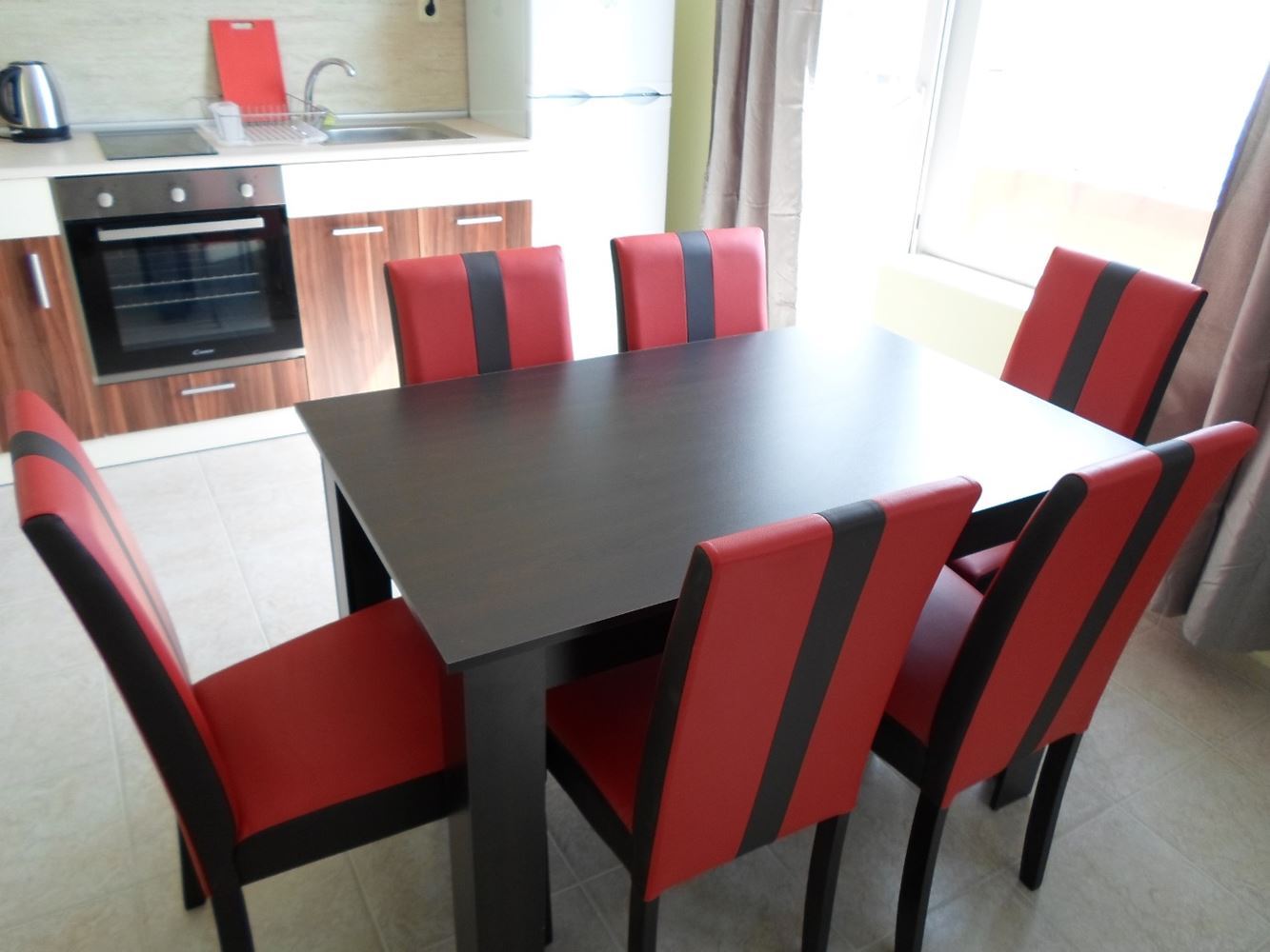 Geräumige Drei-Zimmer-Wohnung in Pomorie mit Panoramablick auf das Meer – ein ideales Zuhause am Meer