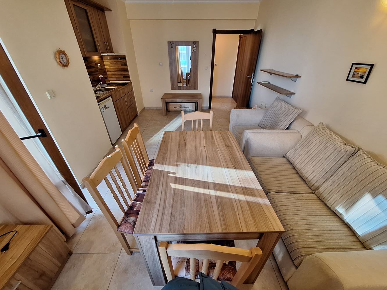 Ein-Zimmer-Wohnung mit Panoramablick auf den Pool – Sonnenstrand, nur 300 m vom Meer entfernt