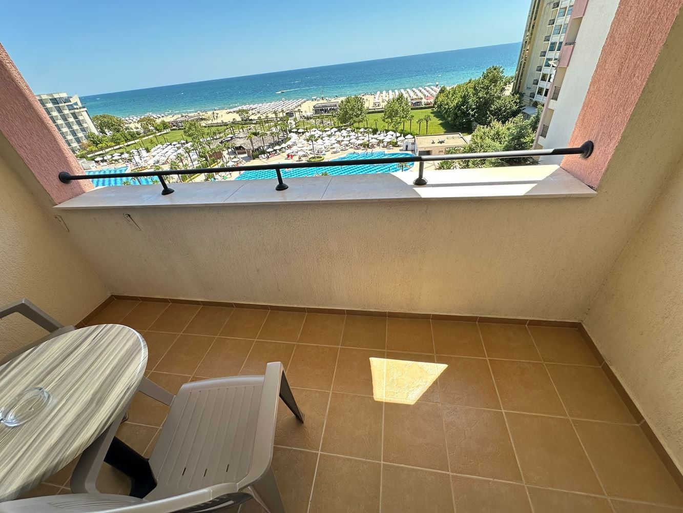 Wohnung mit beeindruckendem Meerespanorama in erster Reihe in Sonnenstrand