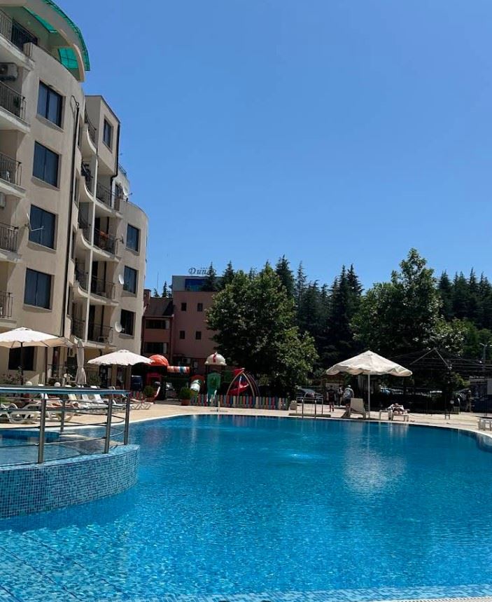 Panoramastudio im obersten Stockwerk am Sonnenstrand – Ruhe, Raum und ein Gefühl von Freiheit