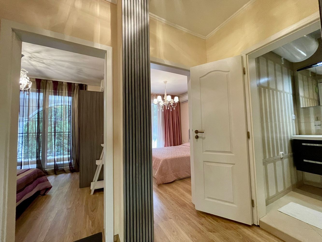 Luxuriöses Maisonette-Apartment mit Garten in Elite-Komplex – Komfort und Entspannung in Meeresnähe