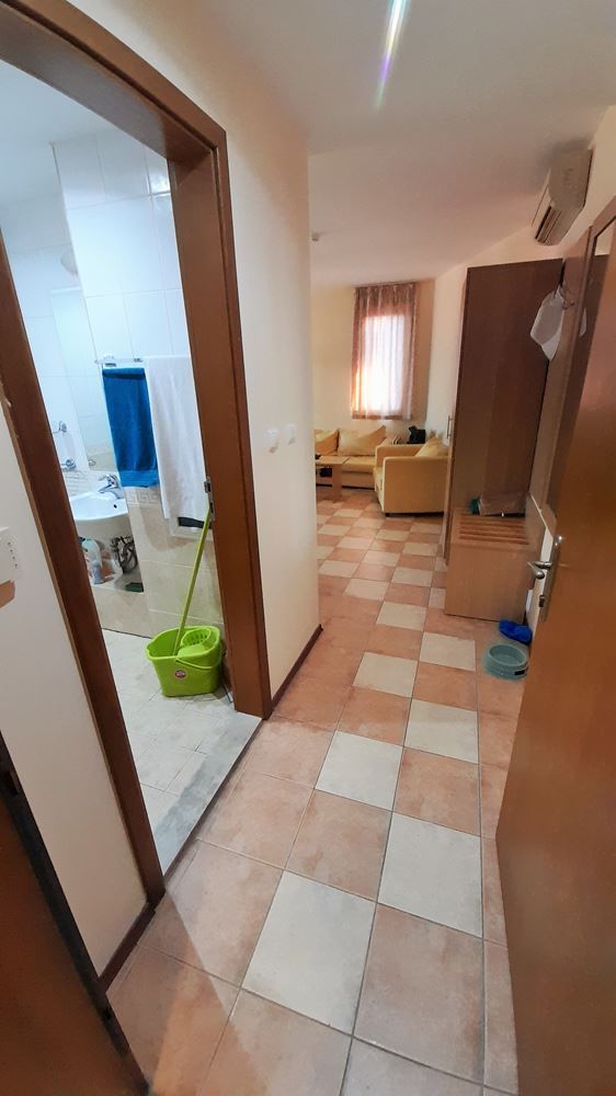 Exklusives Angebot in erster Linie in Sunny Beach – Raum, Luxus und hervorragende Investition mit Meerblick