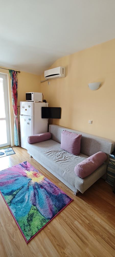 Elegant möbliertes Einzimmerwohnung mit Poolblick in Nessebar – ausgezeichnete Investition und Ferienimmobilie