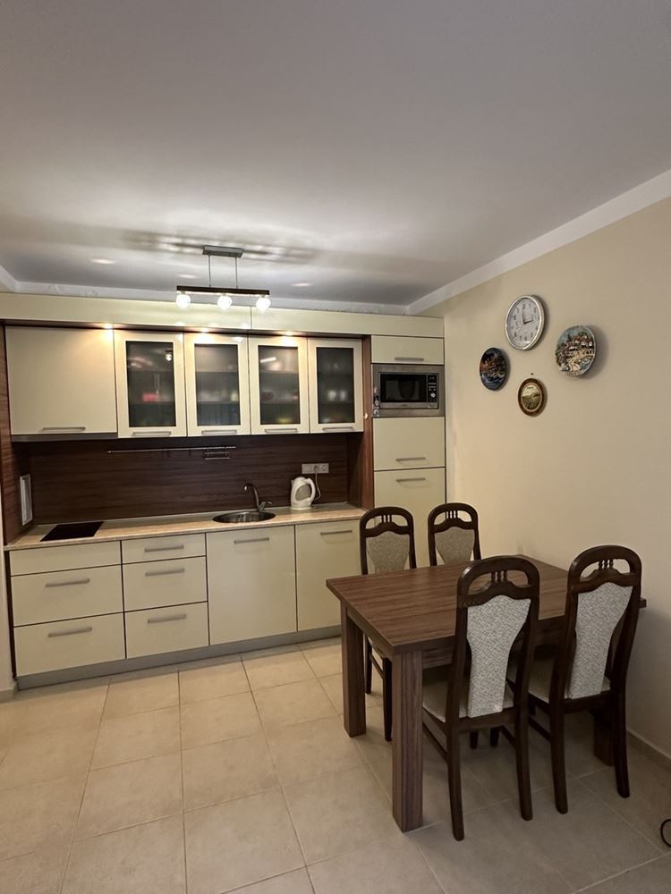 2-Zimmer-Wohnung mit herrlicher Aussicht in Pomorie – ein gemütliches Zuhause am Meer