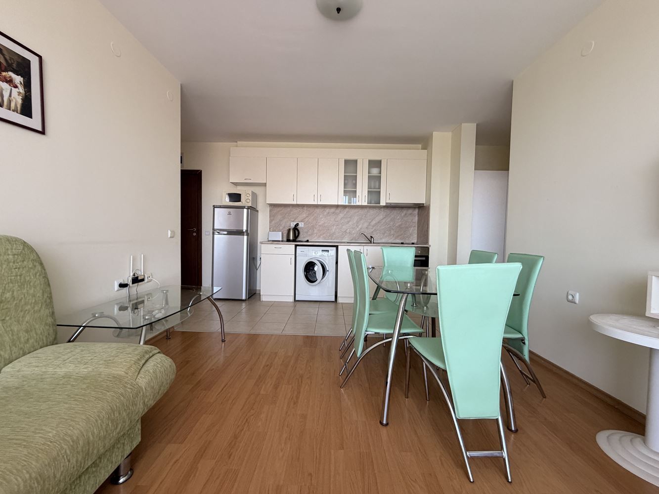 Geräumige Wohnung mit zwei Schlafzimmern in Sonnenstrand – Panoramablick und ruhige Lage