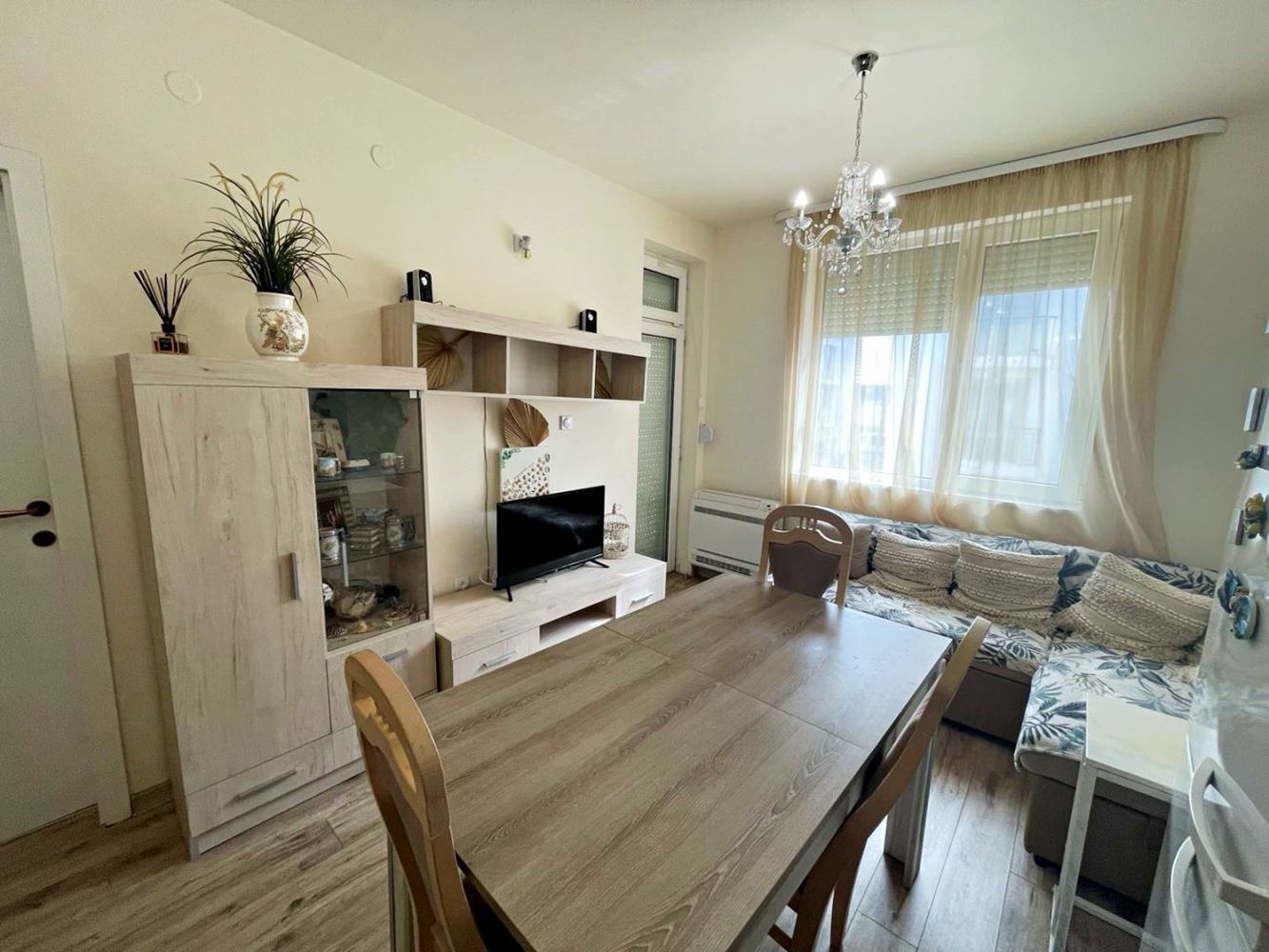 Moderne Zwei-Schlafzimmer-Wohnung in Sonnenstrand – Komfort, Lage und ausgezeichnete Infrastruktur