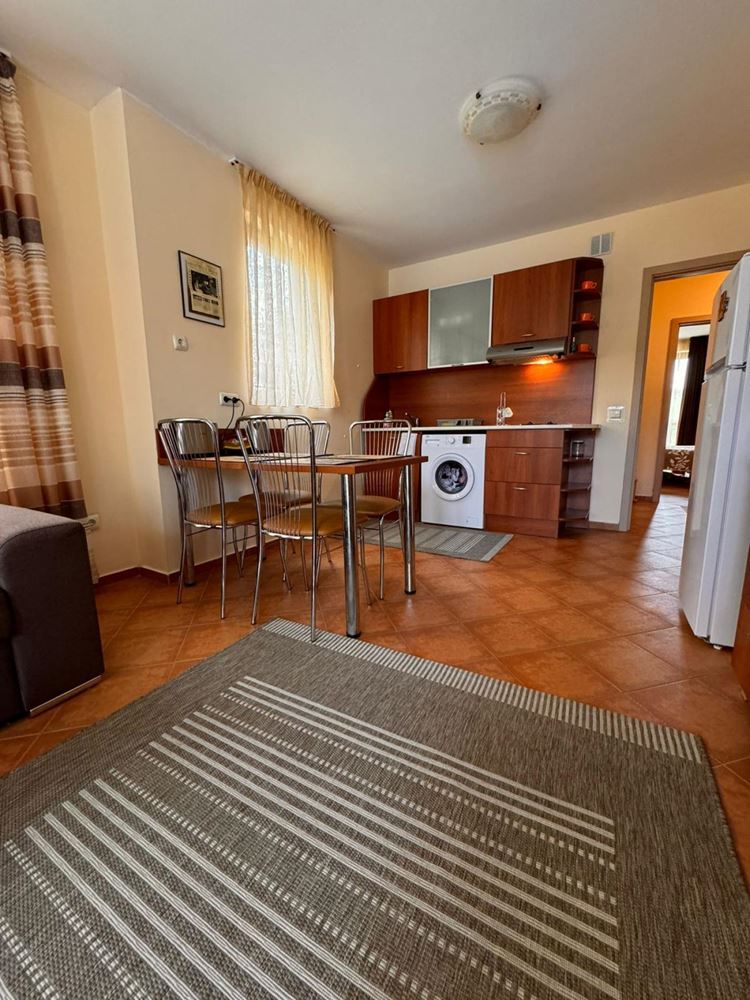 Geräumige 2-Zimmer-Wohnung in einer ganzjährig bewohnbaren Anlage – ausgezeichnete Wahl zum Wohnen und Investieren