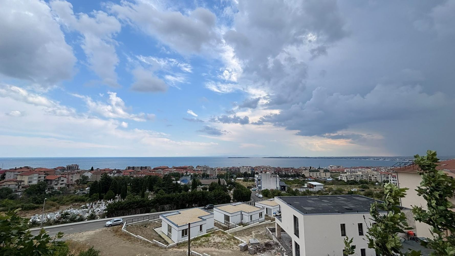 Wohnung mit einem Schlafzimmer und Meerblick in Sveti Vlas – ohne Instandhaltungsgebühr, mit Parkplatz, bezugsfertig