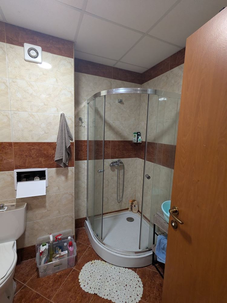 Große 2-Zimmer-Wohnung in erster Meereslinie in Sveti Vlas – Großzügigkeit, Komfort und Meeresatmosphäre
