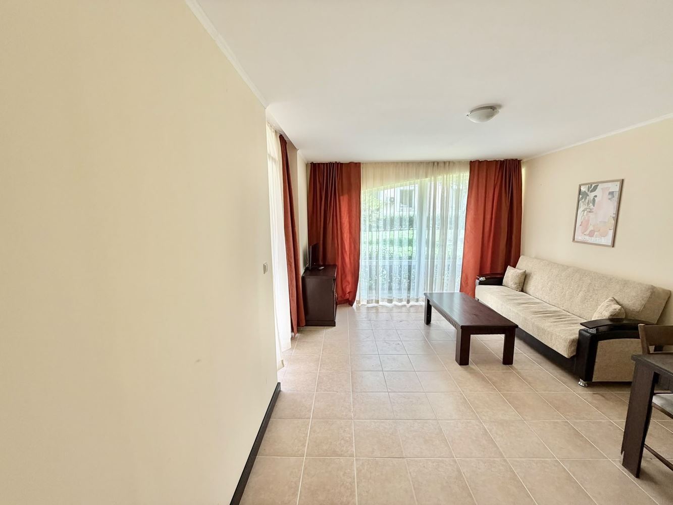 Luxuriöse 2-Zimmer-Wohnung mit Gartenblick am Südstrand von Pomorie